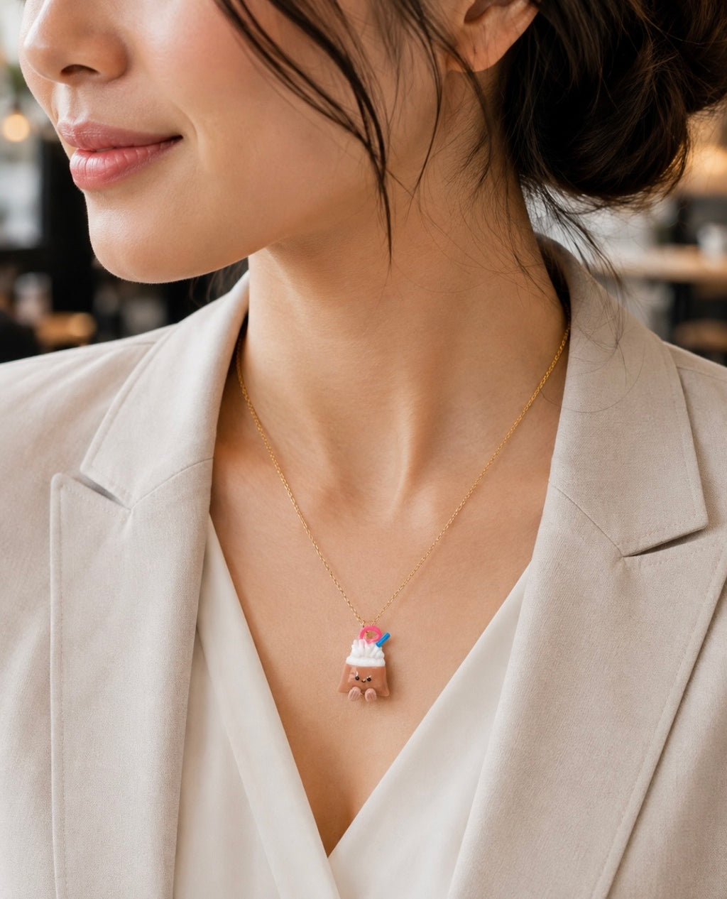 Teh Dabao Bag Chain Necklace in 14k gold (a variety)