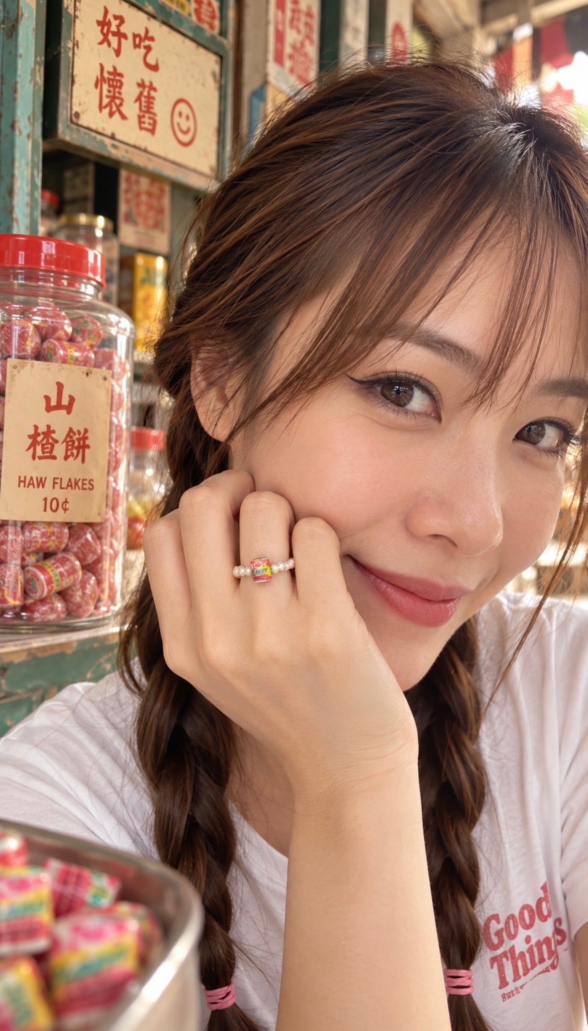 The Petite Haw Flakes Pearl Ring