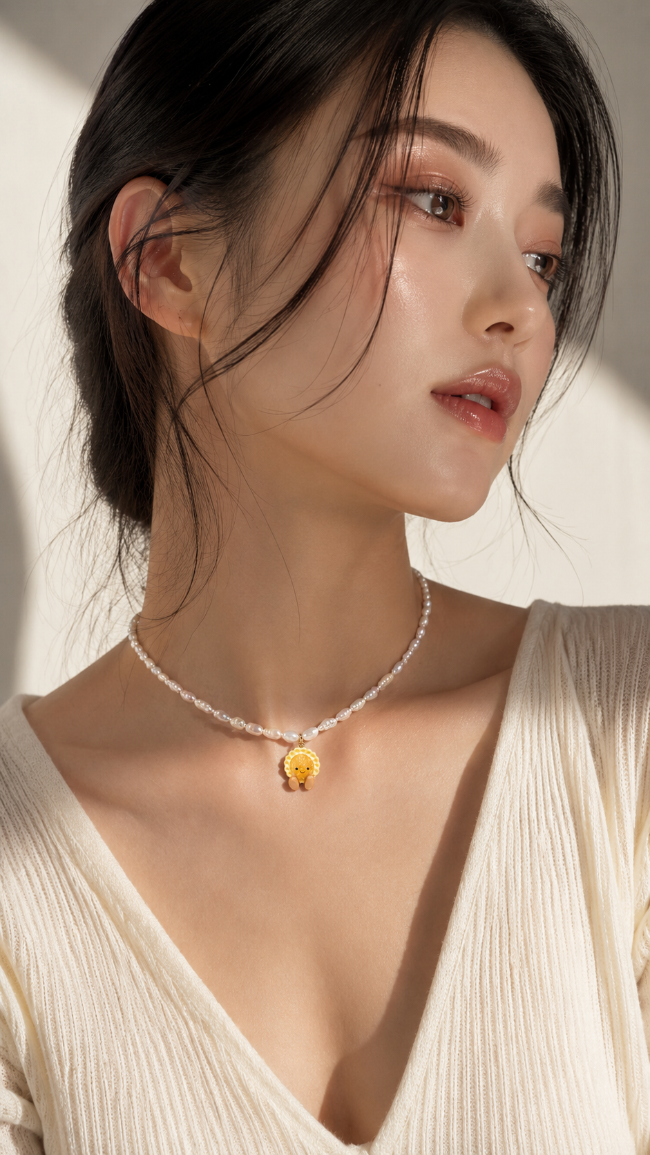 Pineapple Tart Jellycat Hand-Beaded Baroque Pearl Necklace
