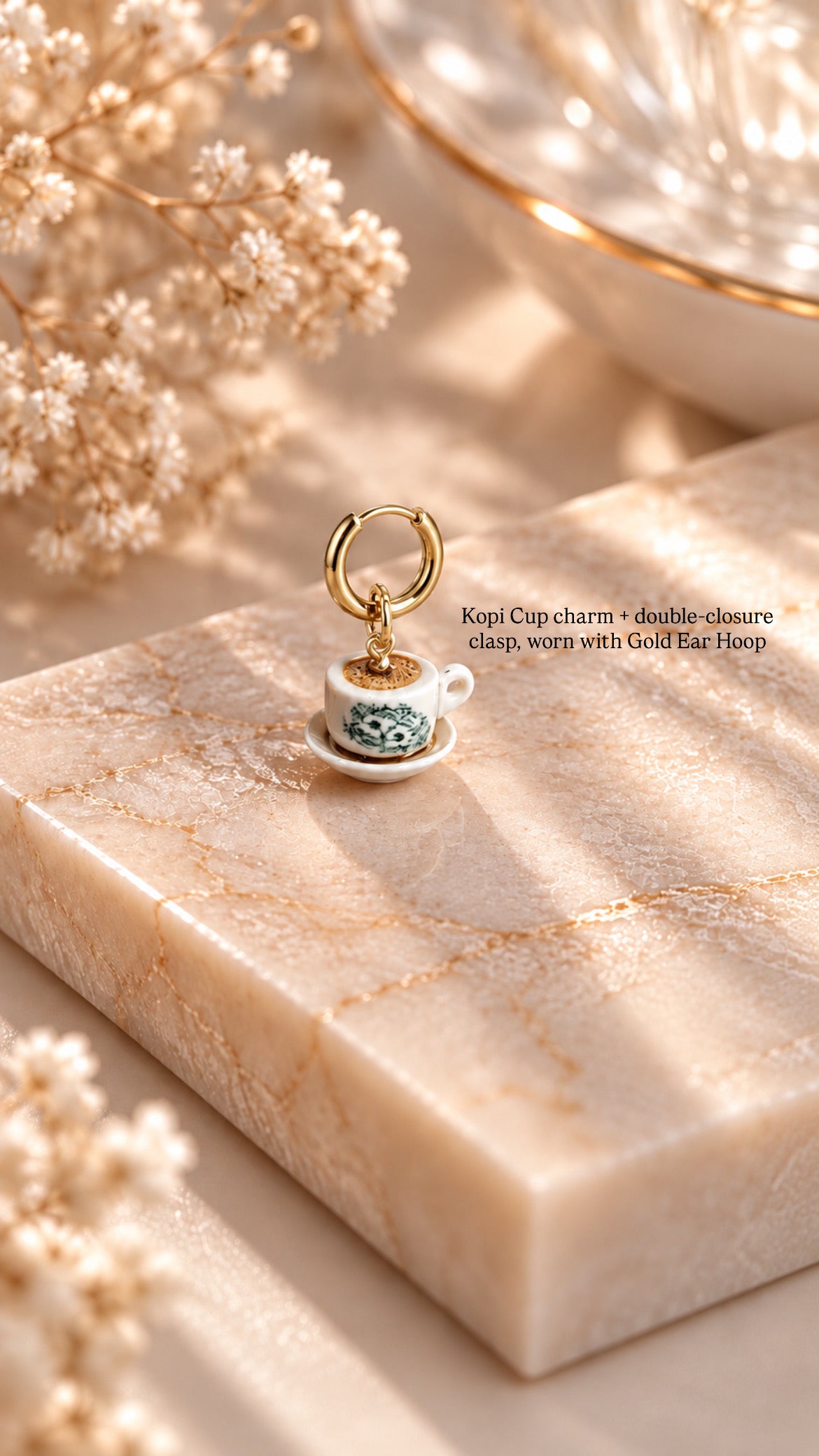 14K Gold Ear Hoop (Gold-Plated)