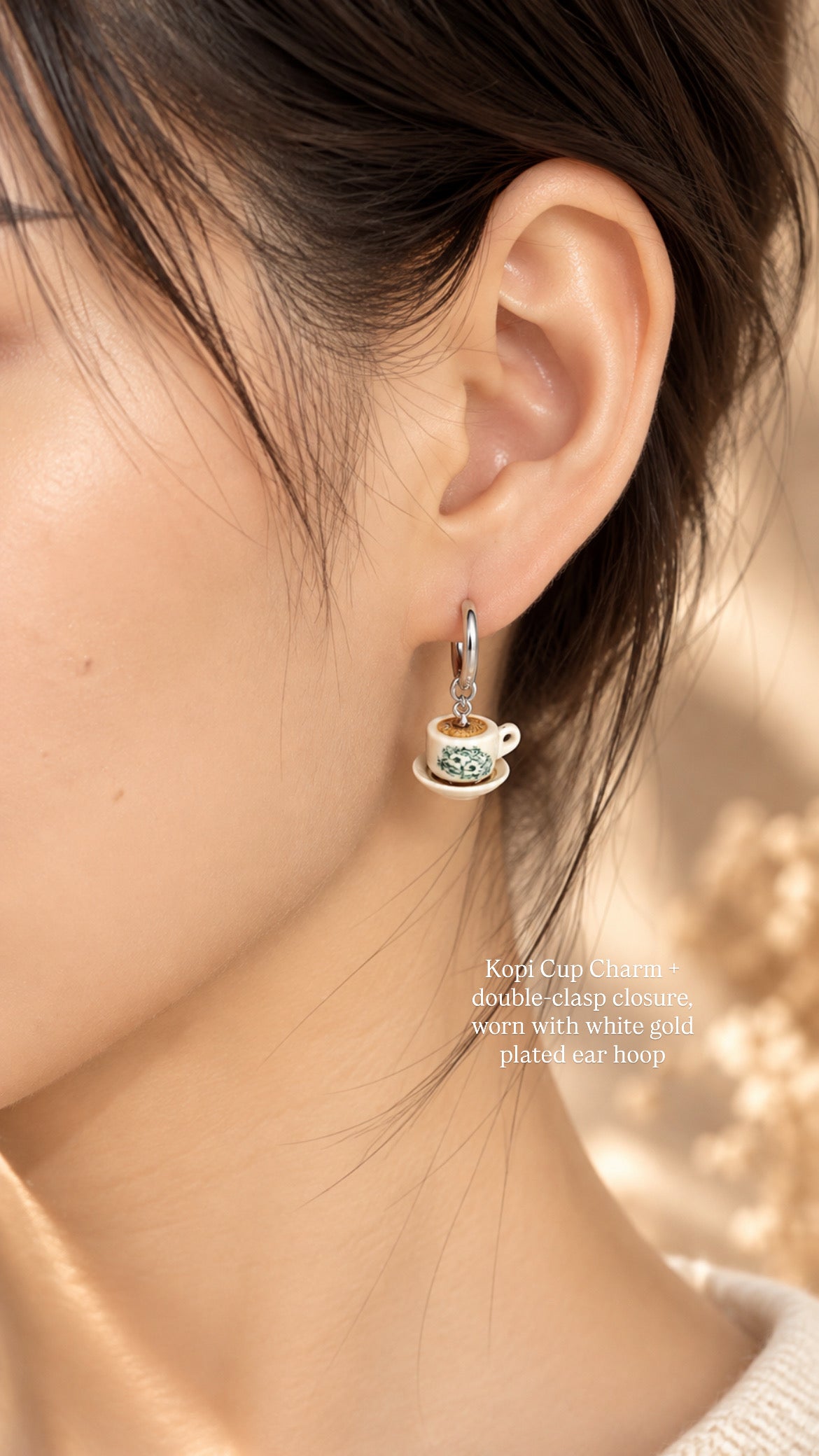 14K White Gold Ear Hoop (Gold-Plated)